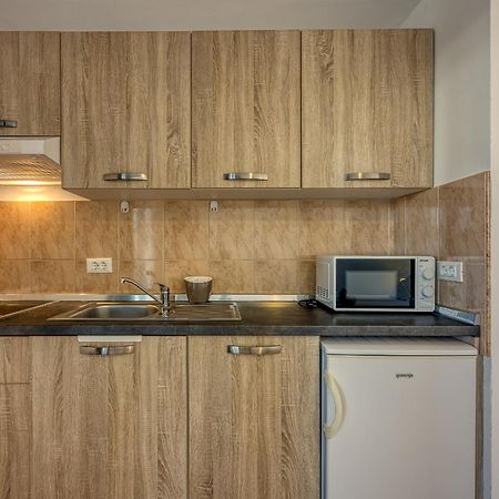 Apartments Orbanic Ровин Екстериор снимка