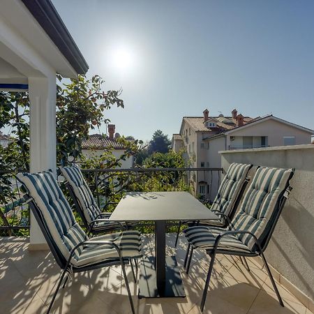 Apartments Orbanic Ровин Екстериор снимка