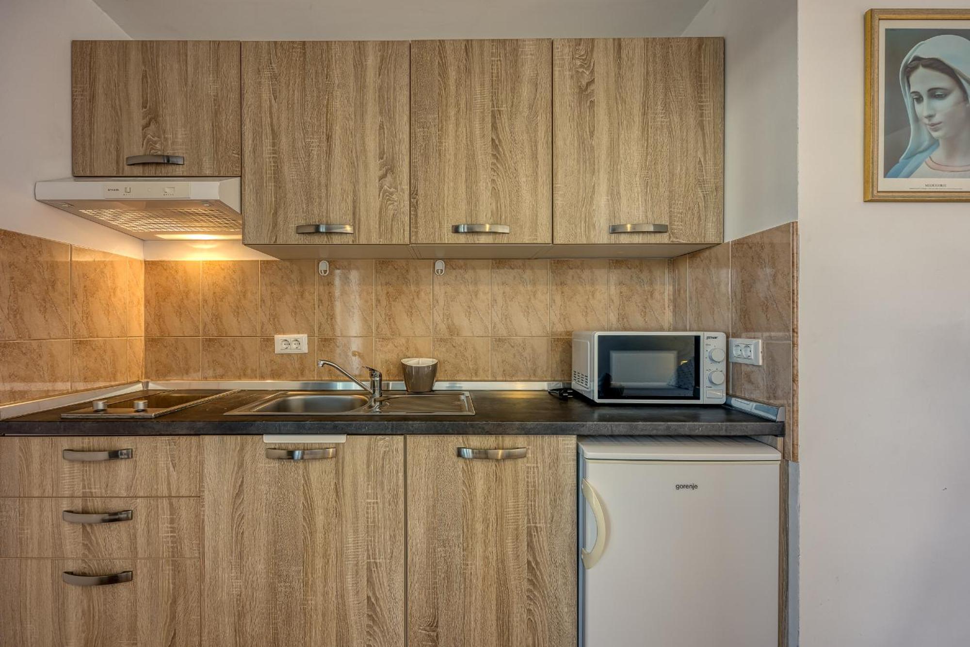 Apartments Orbanic Ровин Екстериор снимка