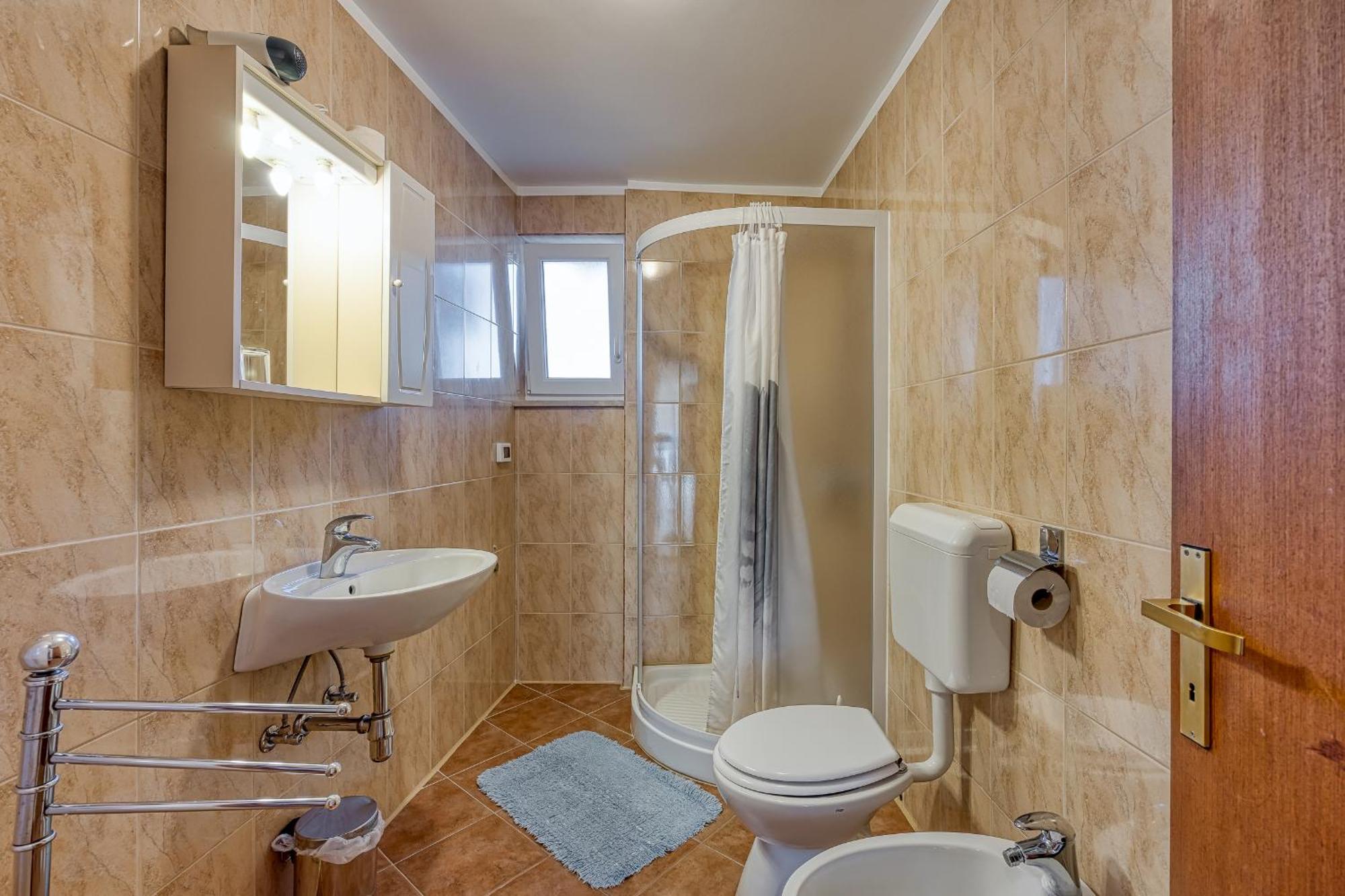 Apartments Orbanic Ровин Екстериор снимка