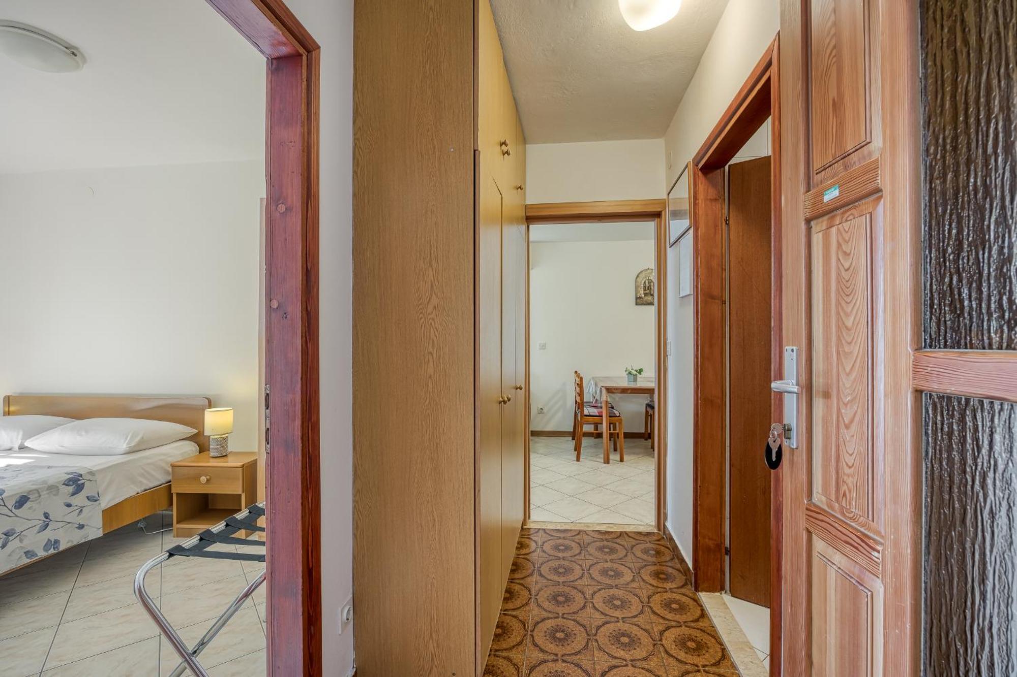 Apartments Orbanic Ровин Екстериор снимка