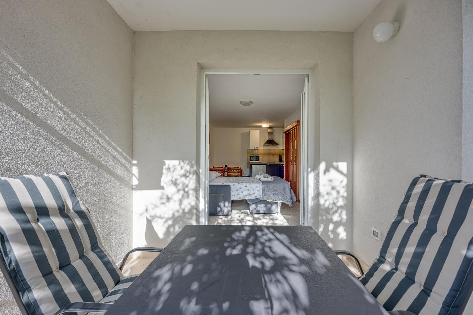 Apartments Orbanic Ровин Екстериор снимка