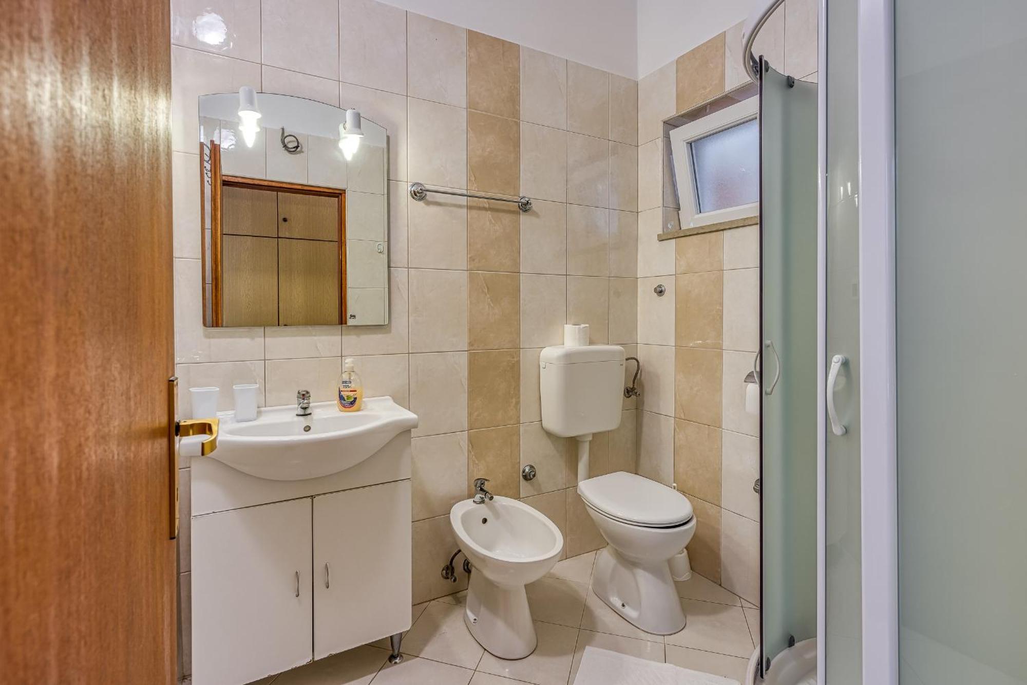Apartments Orbanic Ровин Екстериор снимка